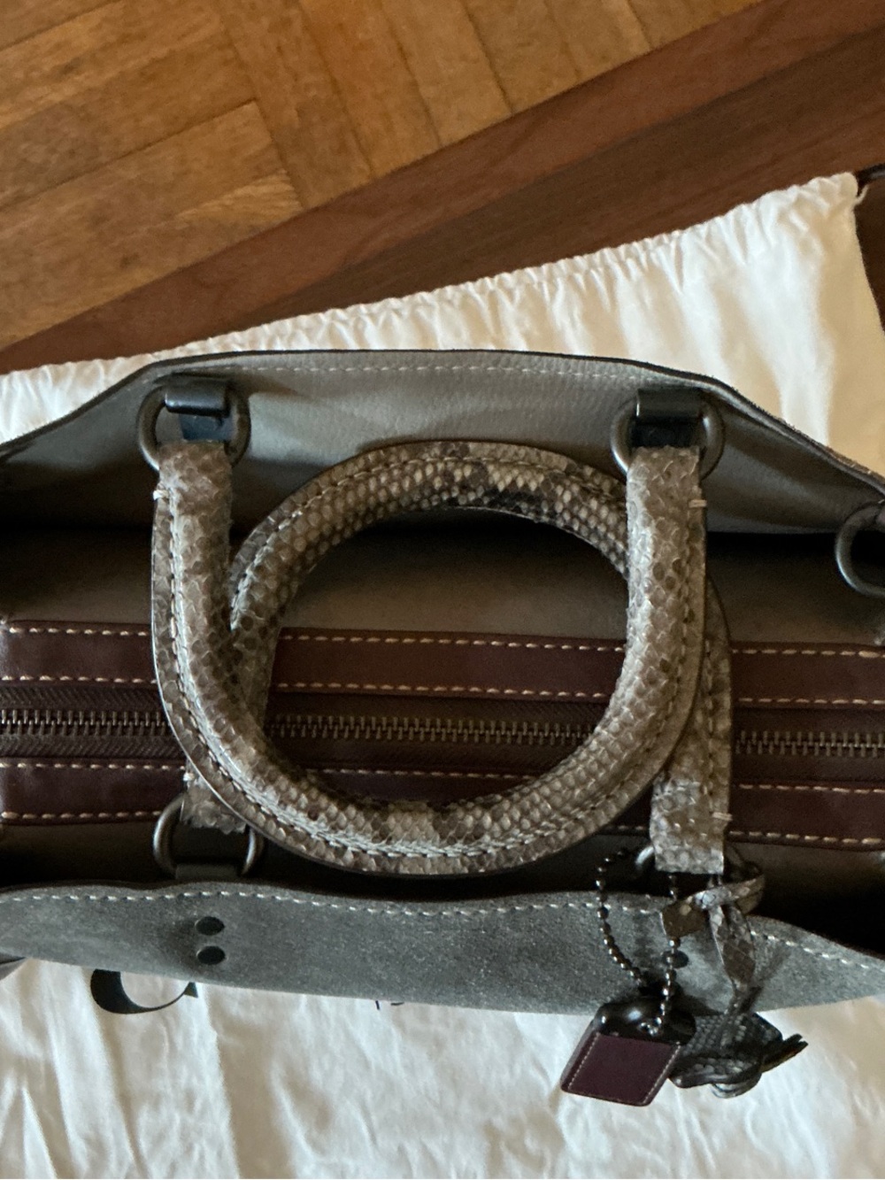 Coach Gray Suede MTO Rogue 36 With Genuine Python Handles and hang tag 1941 - Picture 8 of 11